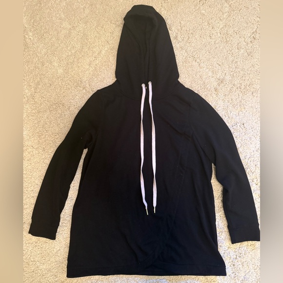 Bundle - Breastfeeding Friendly Tops - Medium - Picture 7 of 8